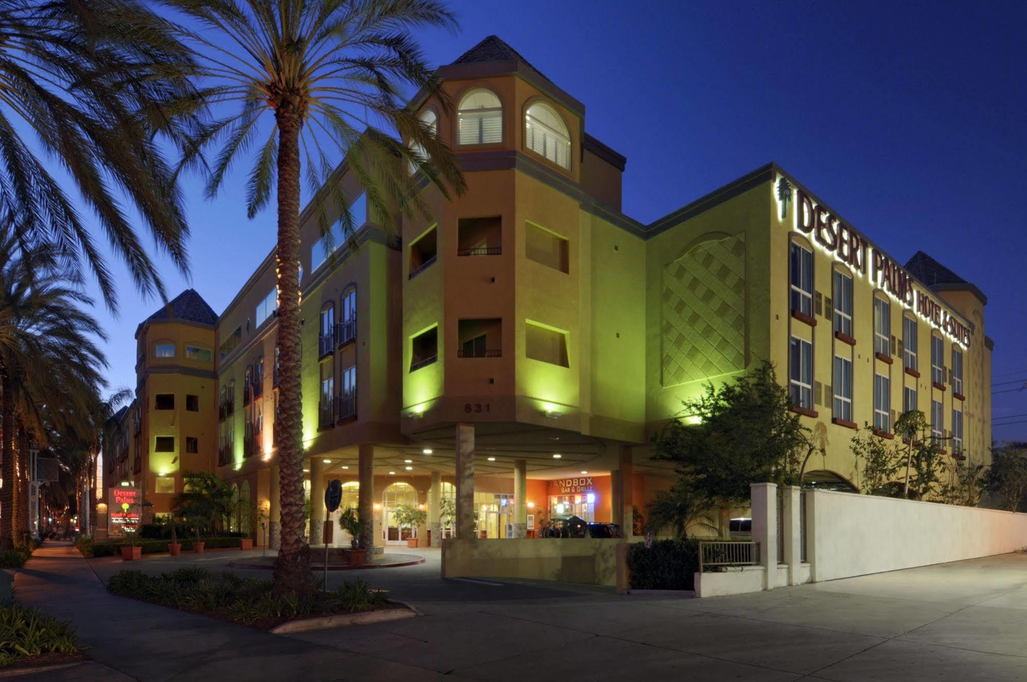 Desert Palms Hotel & Suites Anaheim Resort Dış mekan fotoğraf